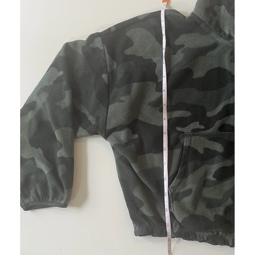 Old Navy‎ Girls Size M 8 Camo Fleece Sweatshirt Crop Green Pocket Quarter Zip